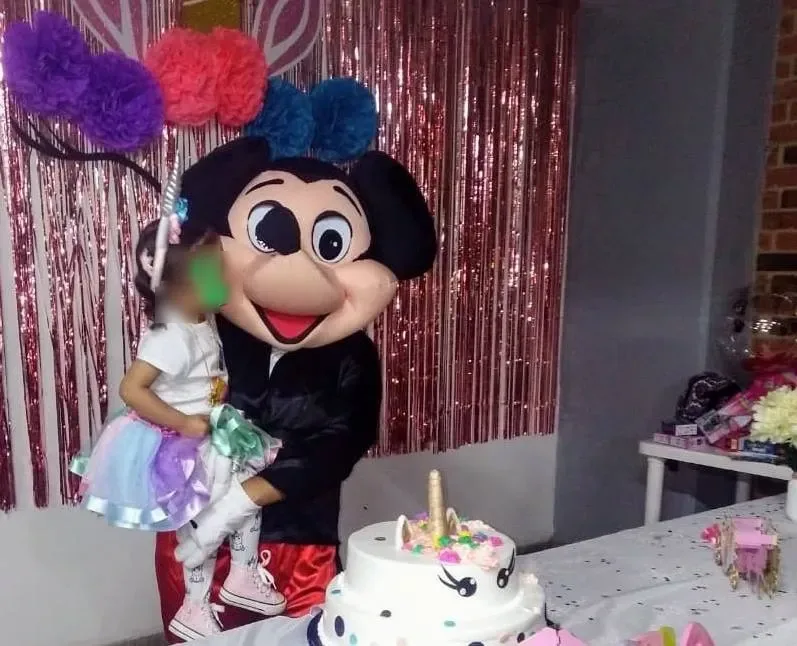 Mickey Mouse en una fiesta infantil