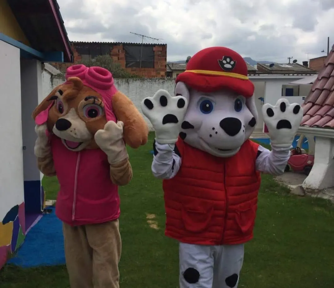 Personajes de PAW Patrol en una fiesta infantil